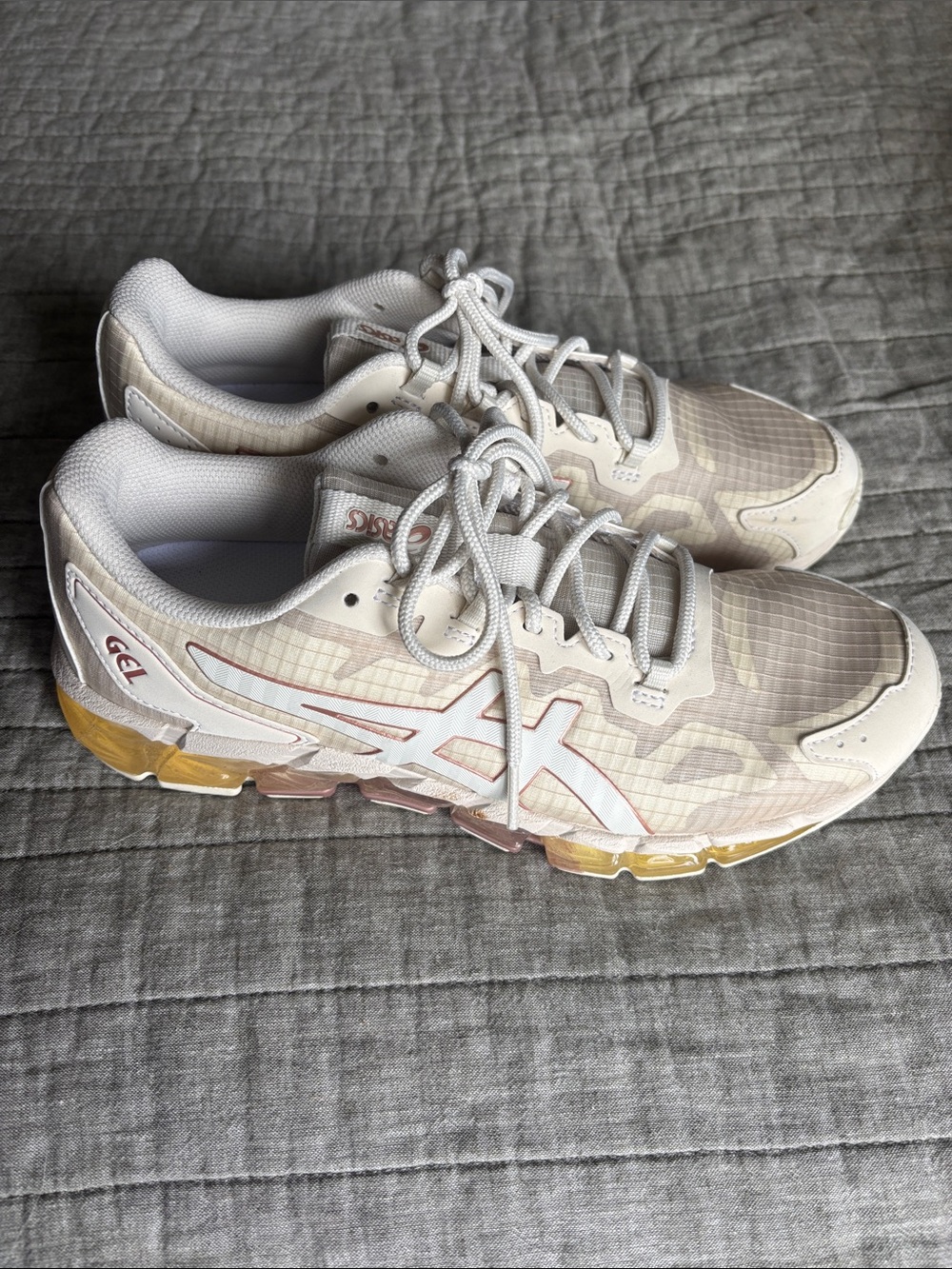 ASICS gel sneaker